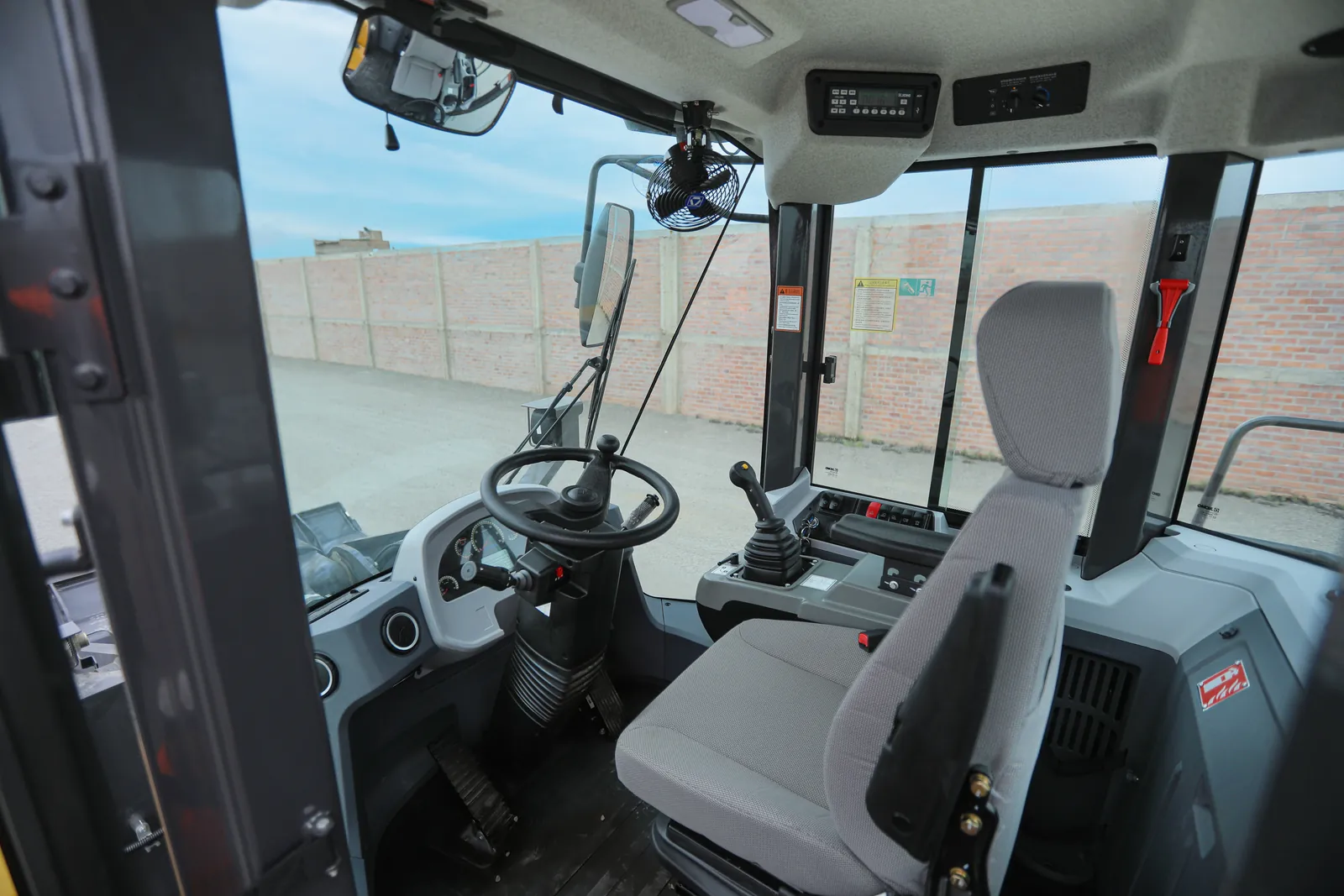 Cargador frontal XCMG XC958 · vista 3