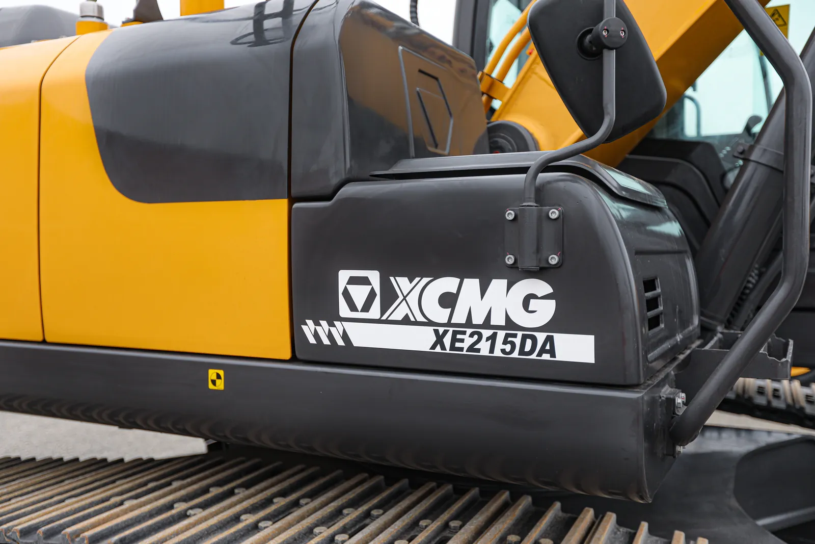 Excavadora hidráulica XCMG XE215DA · vista 1